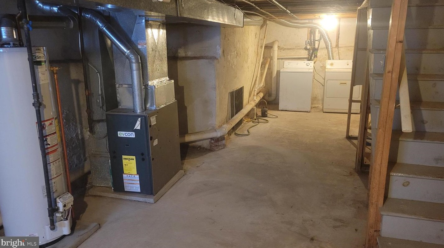 794 Line St, Camden NJ  08103-1552 exterior