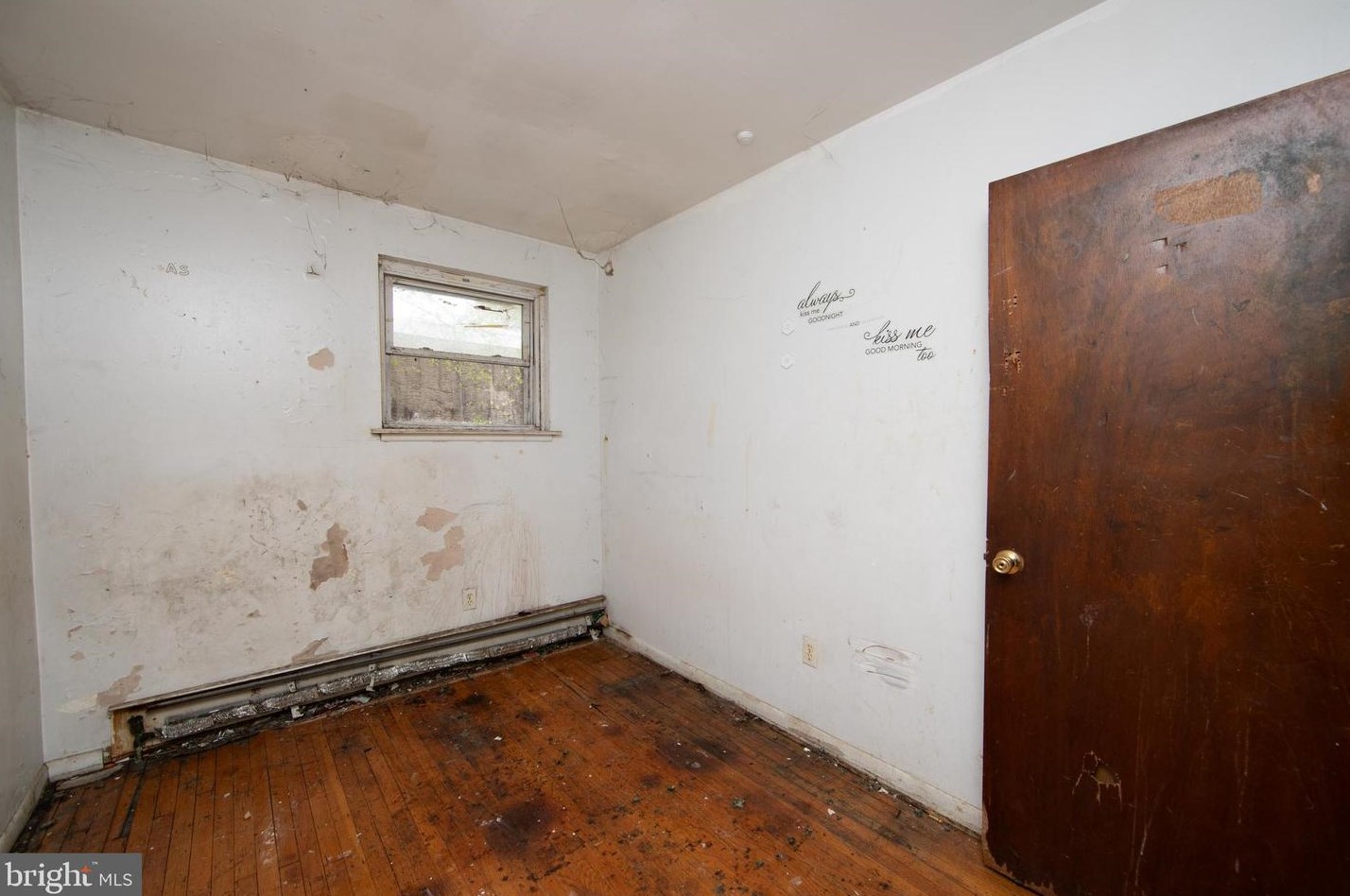 820 Atlantic, Camden NJ  08104-1203 exterior