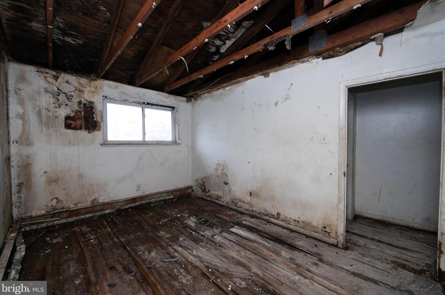 820 Atlantic, Camden NJ  08104-1203 exterior