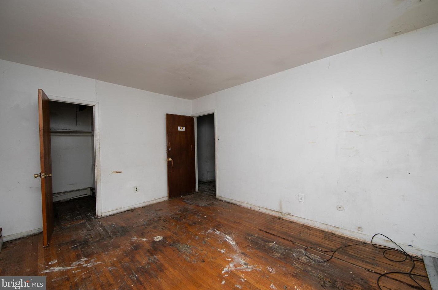 820 Atlantic, Camden NJ  08104-1203 exterior