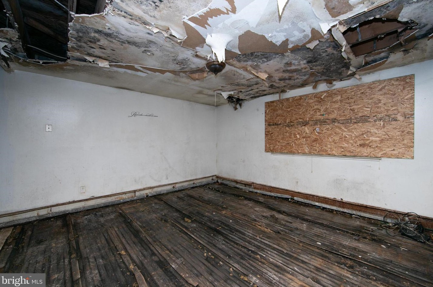 820 Atlantic, Camden NJ  08104-1203 exterior