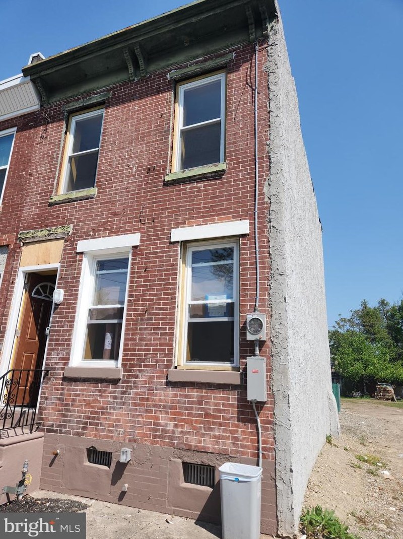 771 Pine St, Camden, NJ 08103