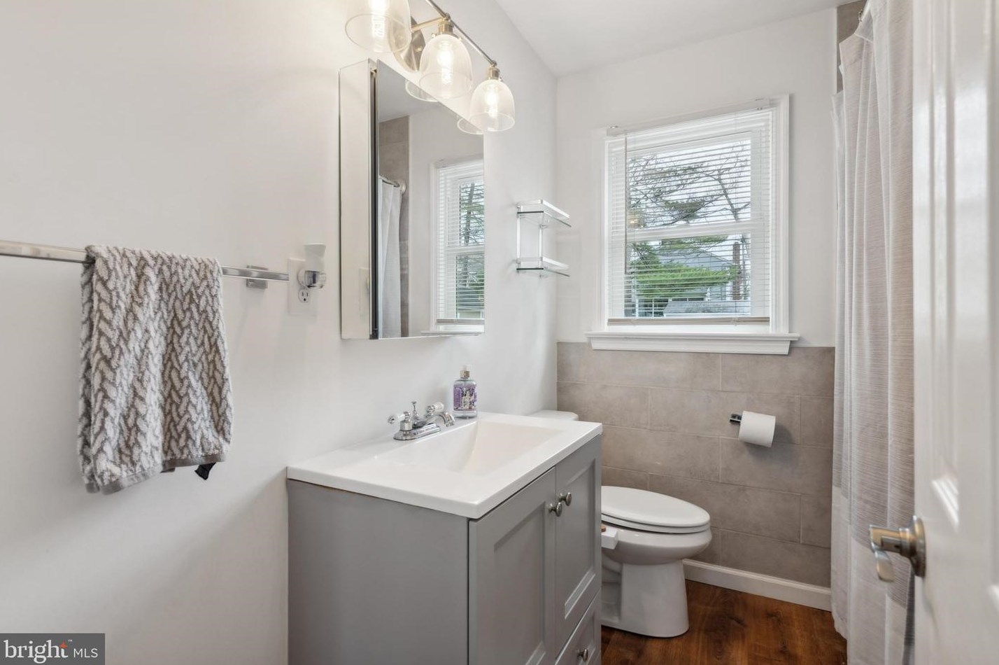 1009 Wayne Rd, Haddonfield NJ  08033-3637 exterior