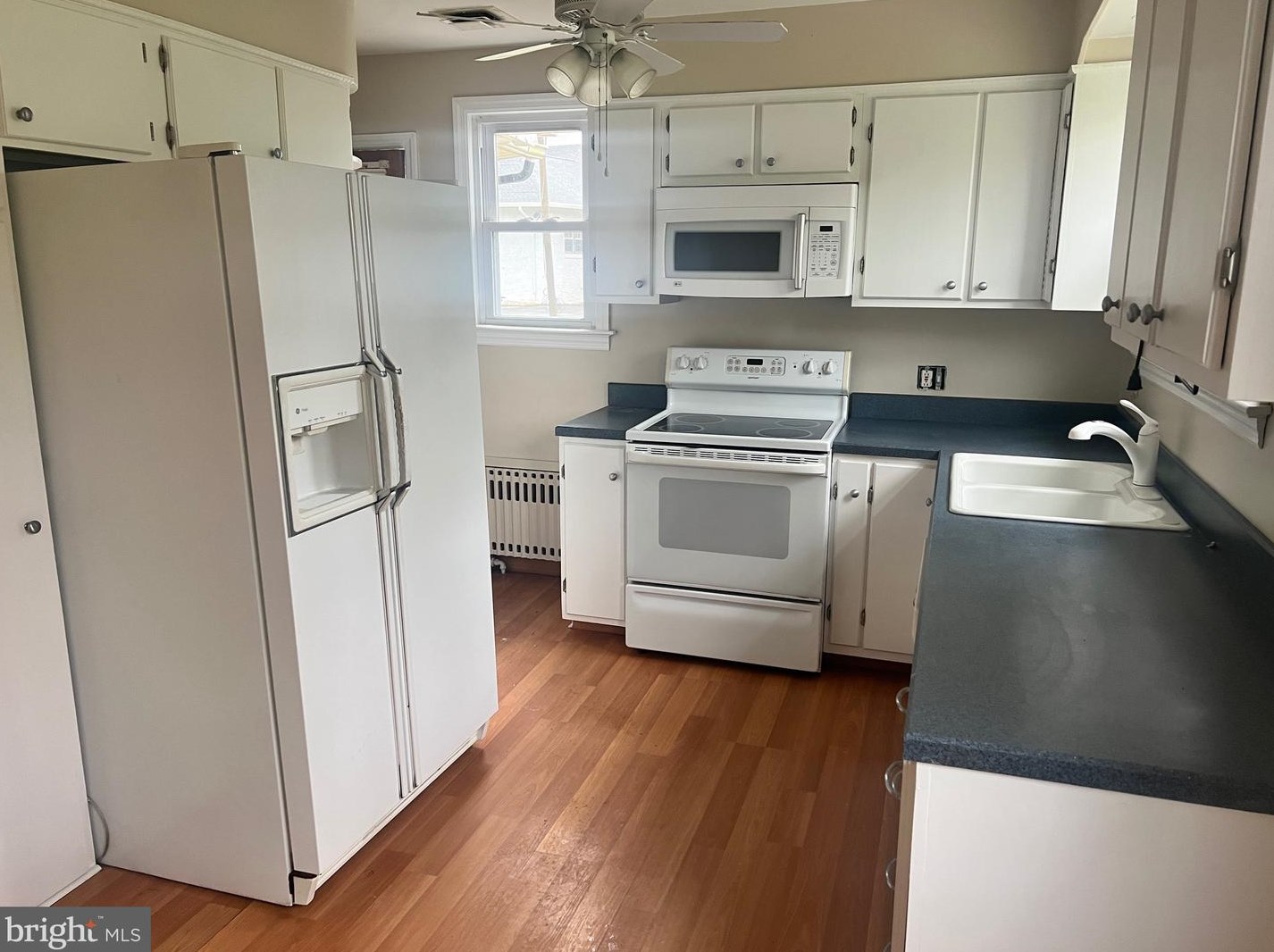456 Fleming Pike, Elm NJ  08037-2524 exterior