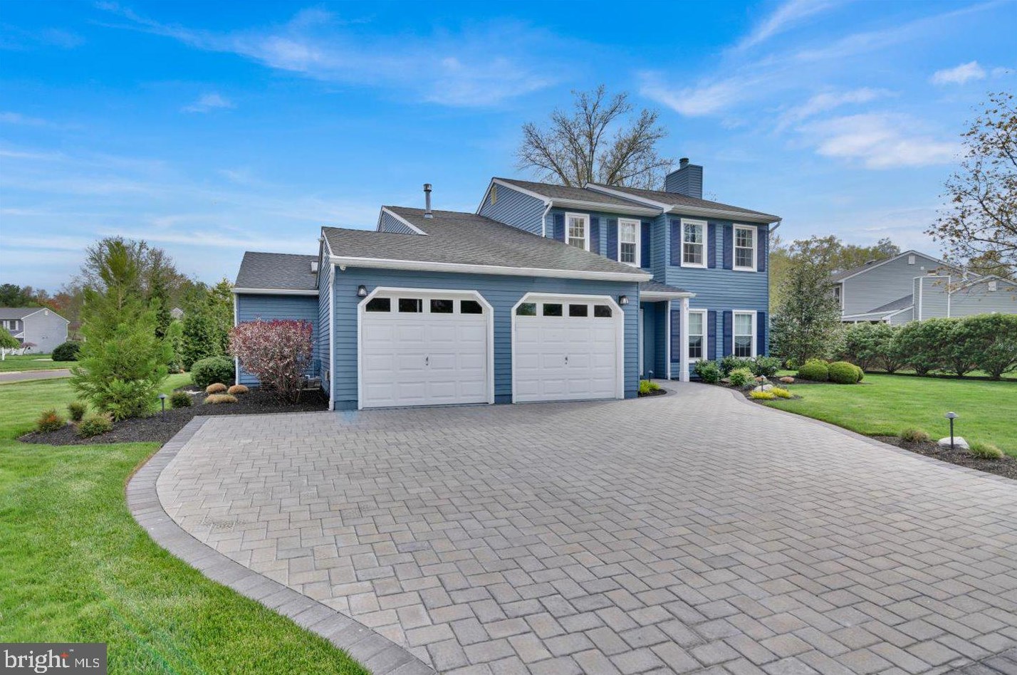 68 Dunhill Dr, Franklin Township, NJ 08043