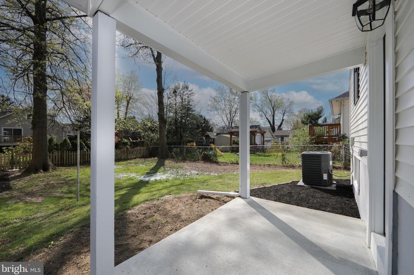 1014 Belmont Ave, Camden NJ 08108-3223 exterior