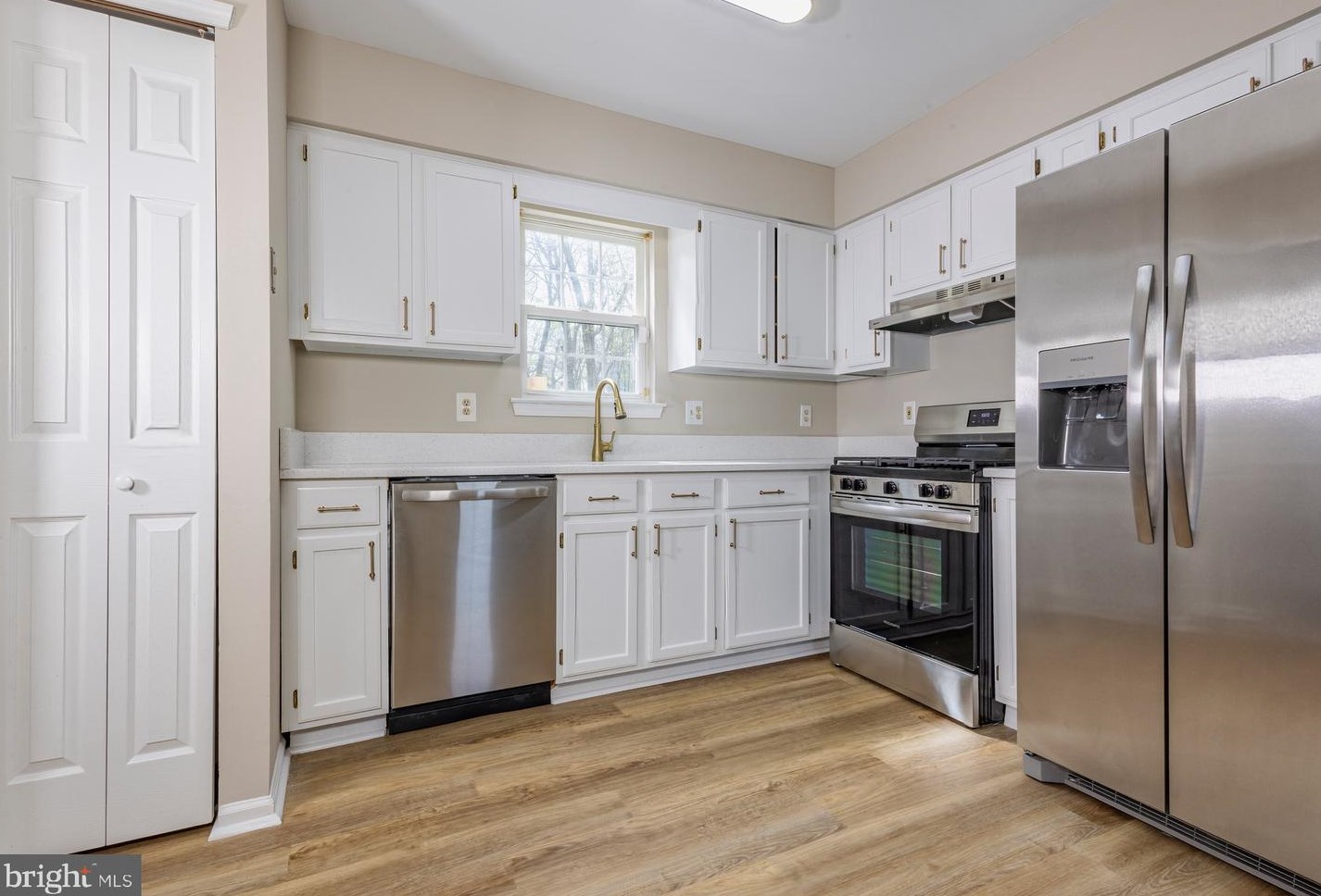 7724 Patterson Ln, Camden, NJ 08109