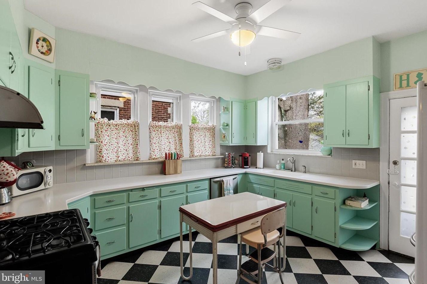 179 Lawnside Ave, Camden NJ  08108-1937 exterior