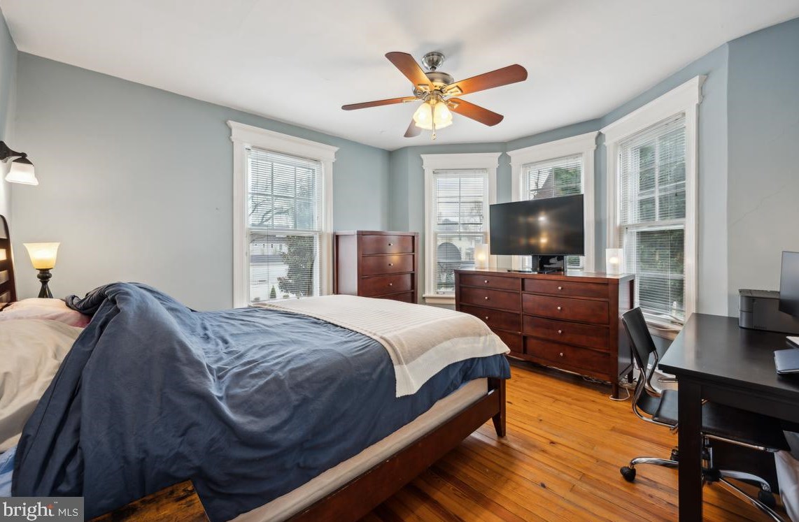 8 Mt Vernon Ave, Haddonfield NJ 08033-2325 exterior