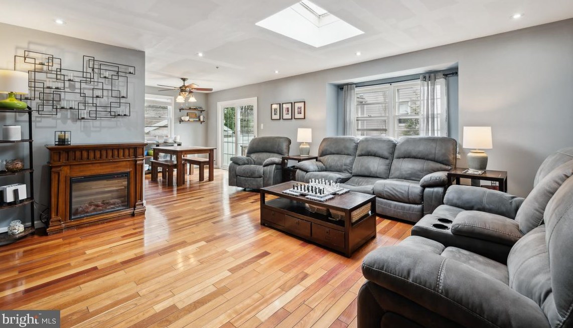 8 Mt Vernon Ave, Haddonfield NJ 08033-2325 exterior