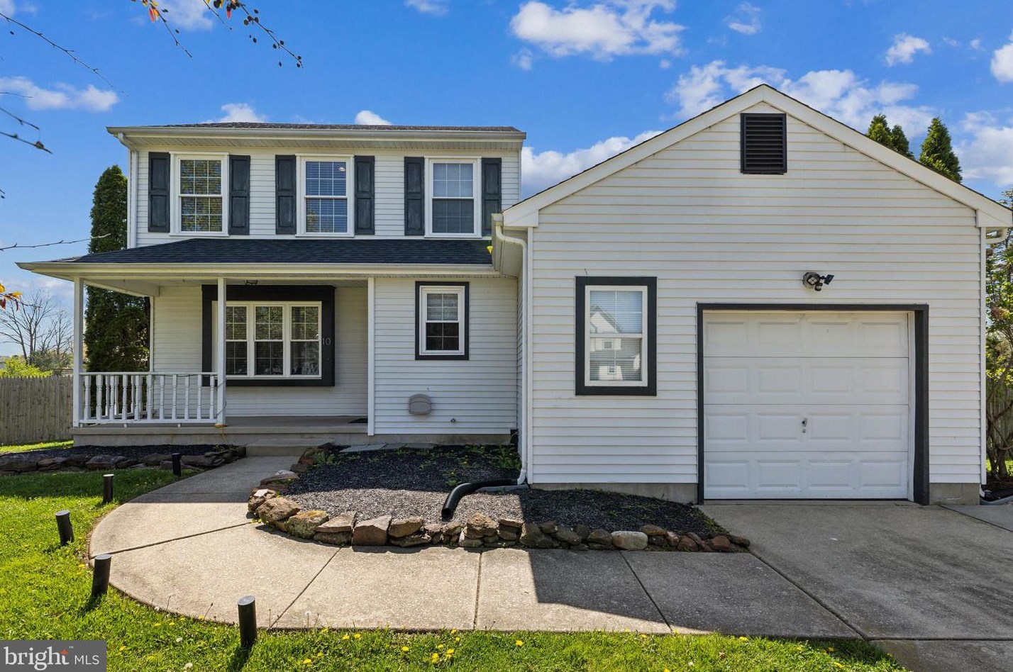 10 Martin Ln, Erial, NJ 08081