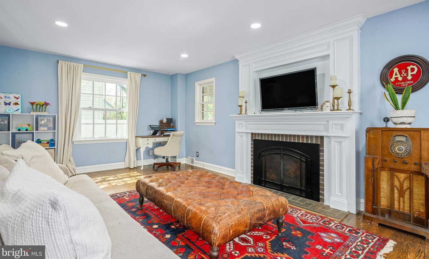 300 Mt Vernon Ave, Haddonfield NJ 08033-2522 exterior