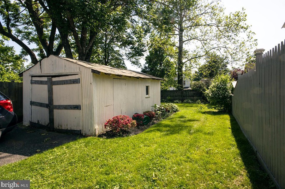 112 Potter St, Tavistock NJ  08033-1312 exterior