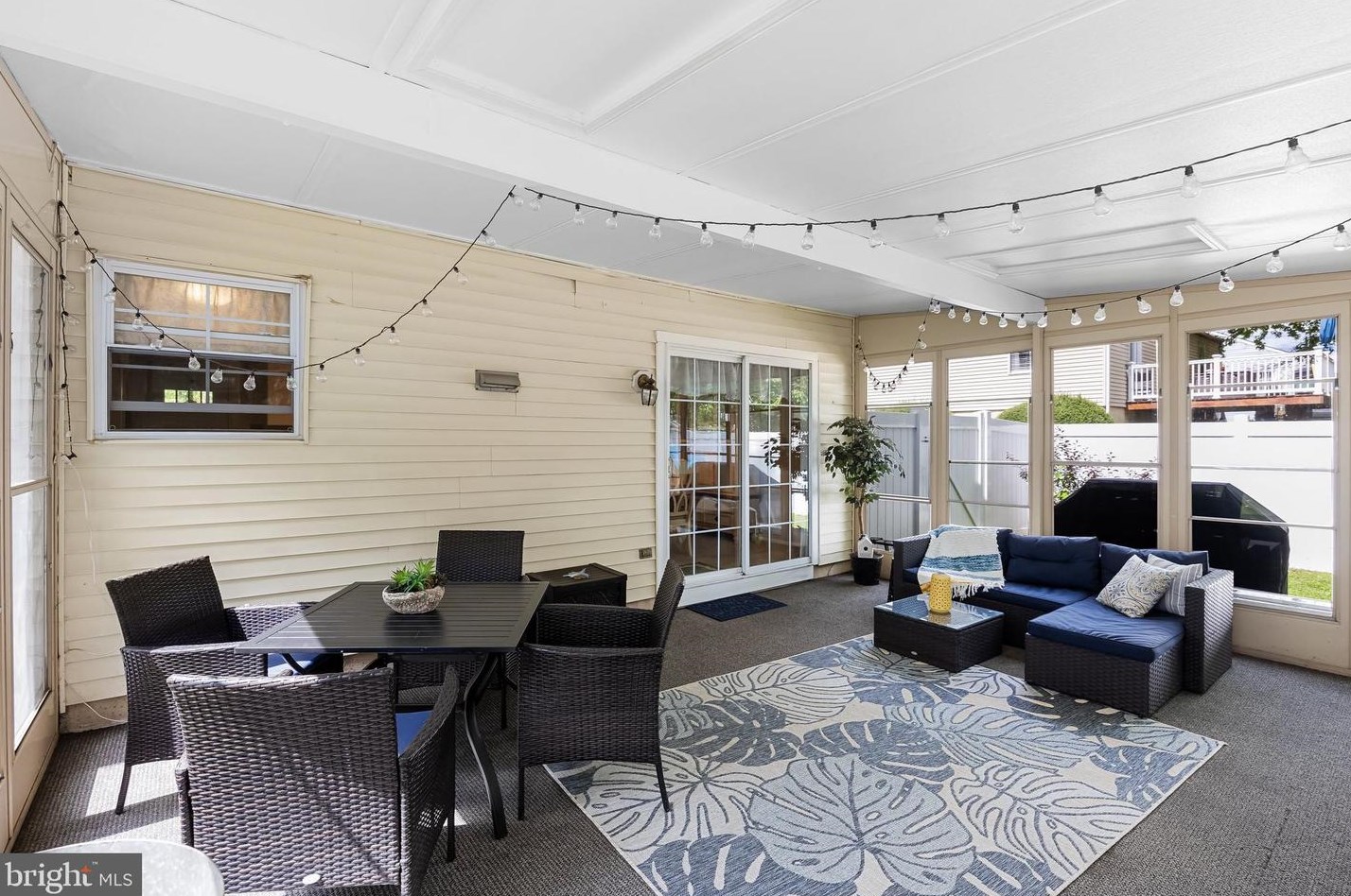 8314 Collins Ave, Camden NJ 08109-3567 exterior