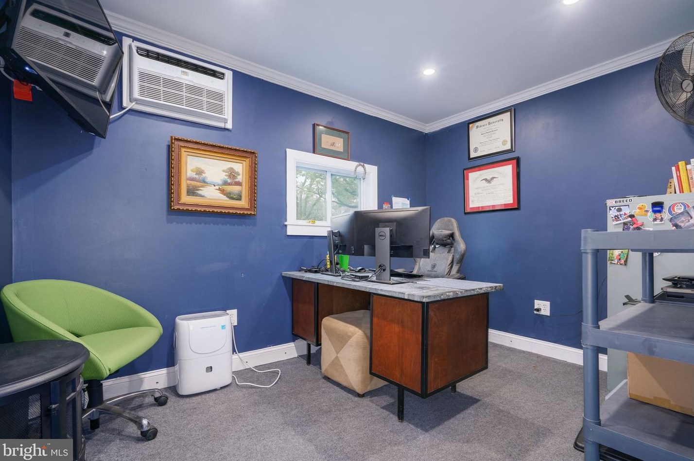 81 Chews Lndg Rd, Tavistock NJ 08033-3843 exterior