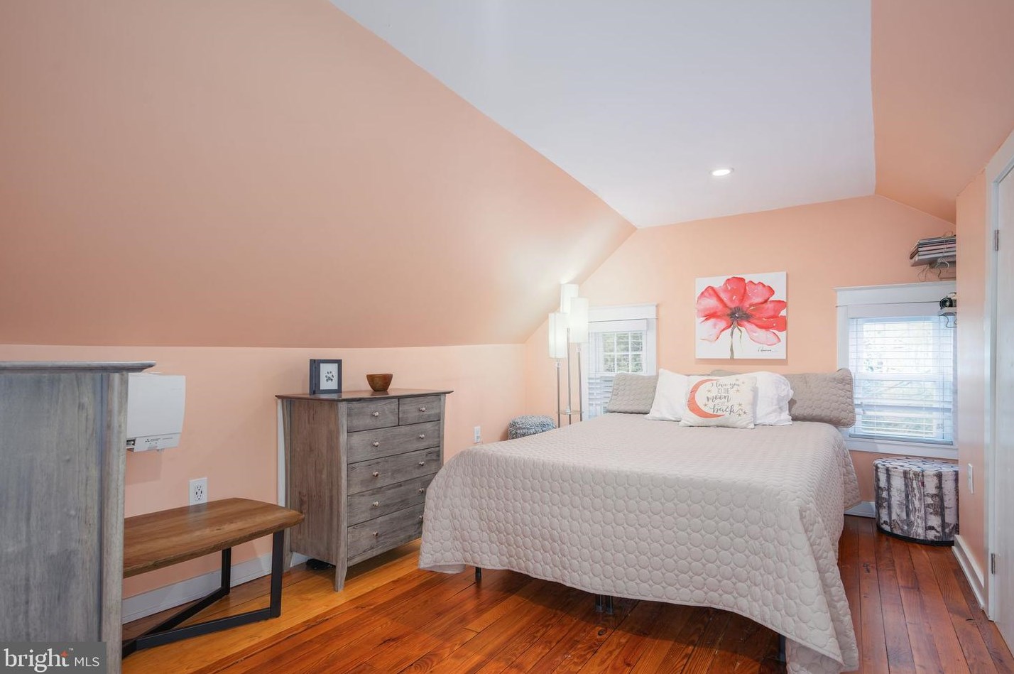 81 Chews Lndg Rd, Tavistock NJ 08033-3843 exterior