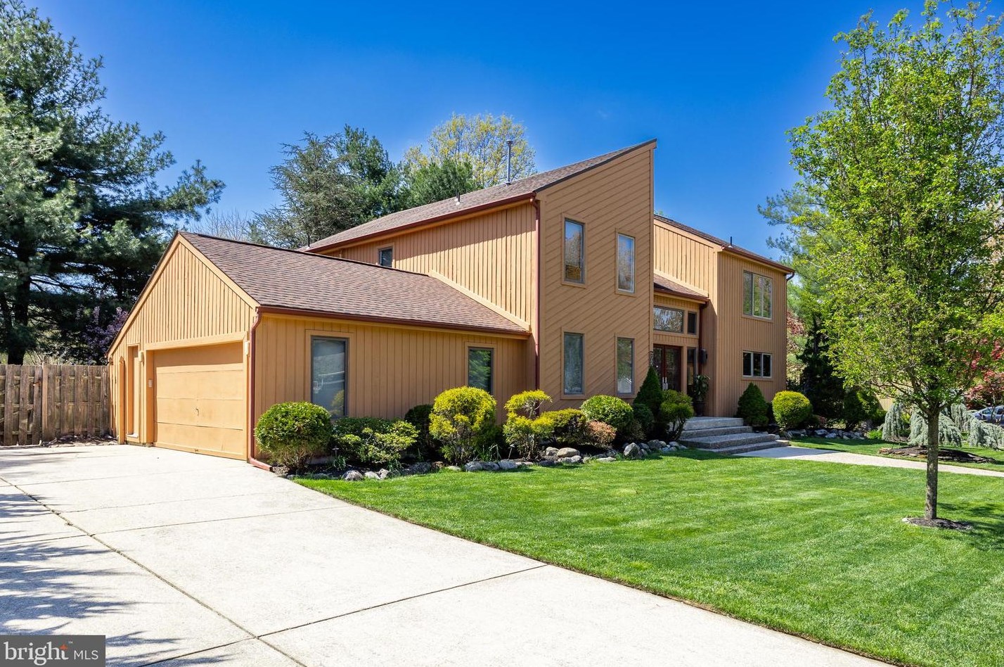 14 Golf View Dr, Franklin Township, NJ 08043