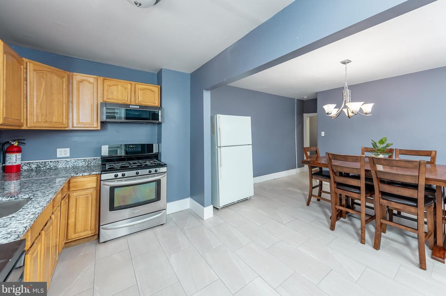 4106 Westfield Ave, Camden NJ 08110-3152 exterior