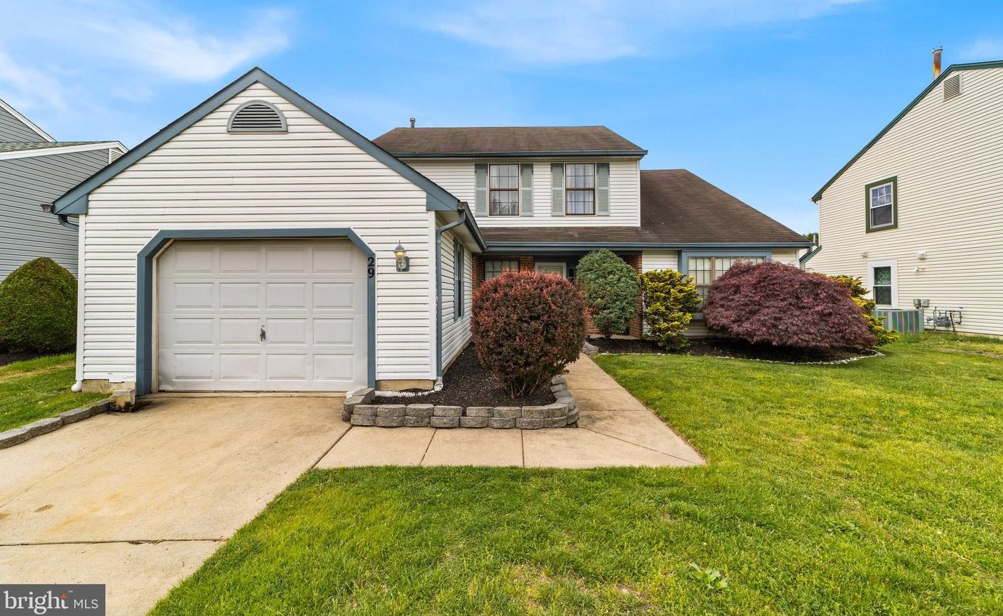 29 Stone Hollow Dr, Erial, NJ 08081-3928