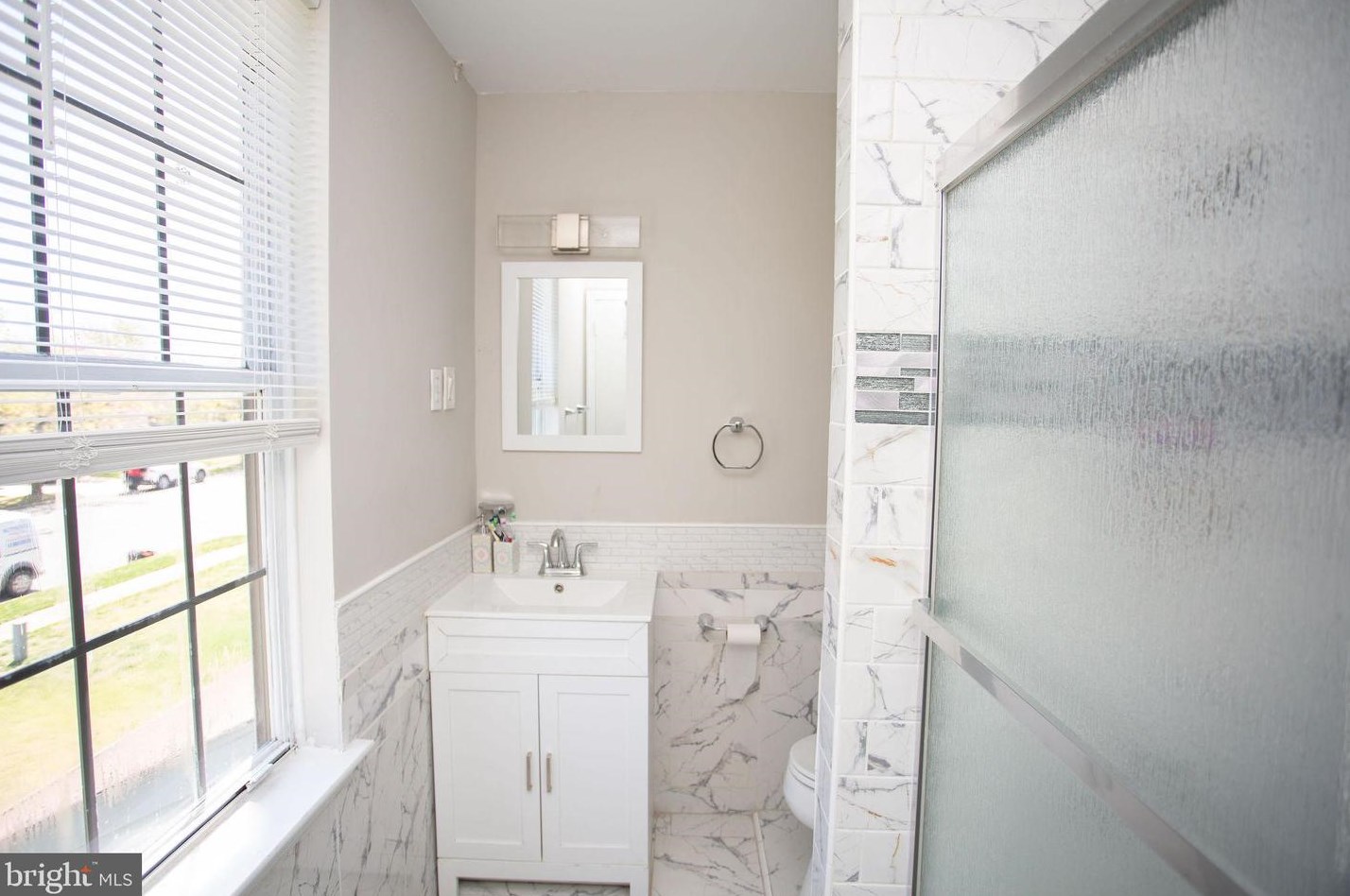 8421 Wyndam Rd, Camden NJ  08109-3219 exterior