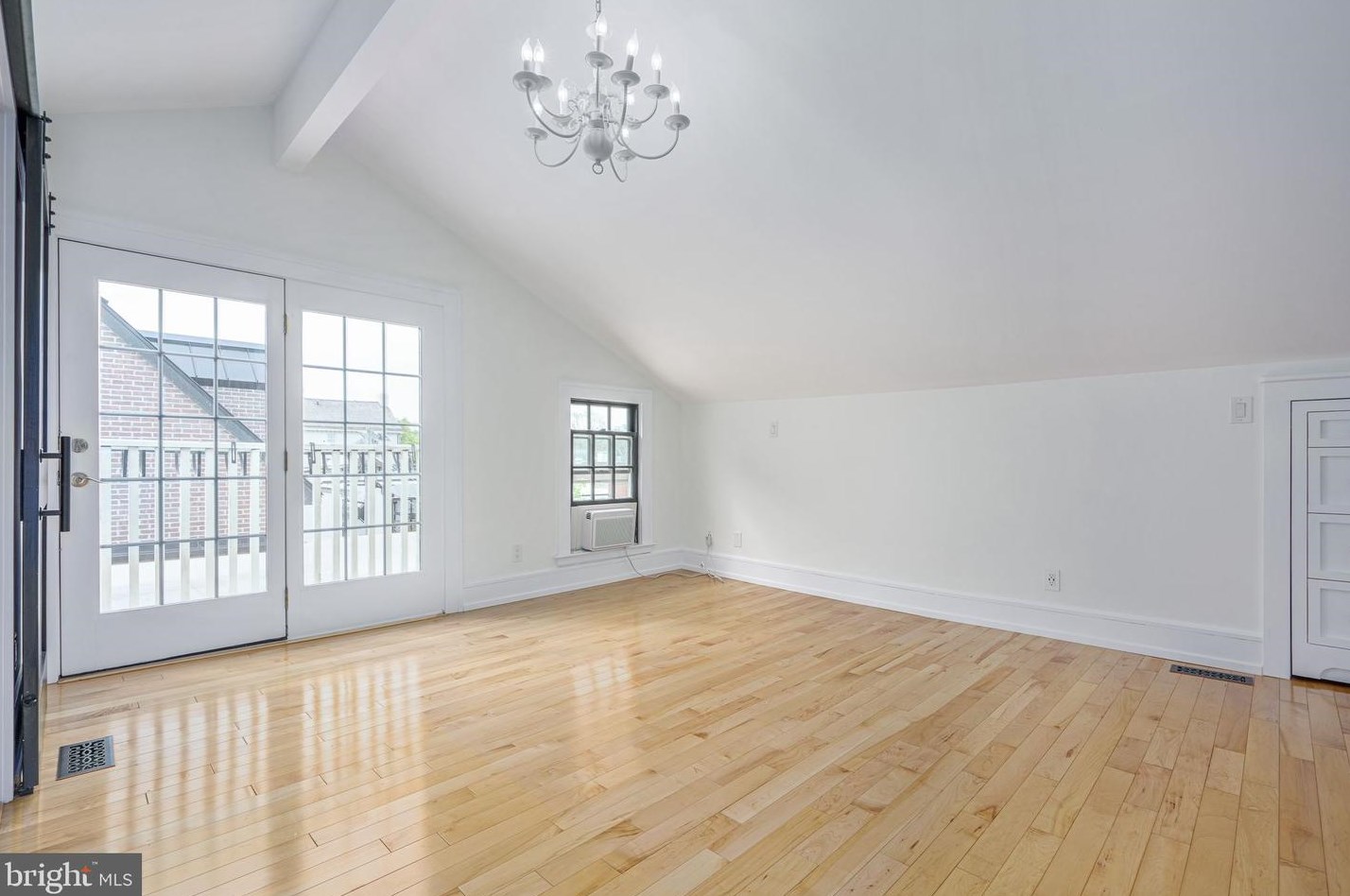 25 Mechanic St, Haddonfield NJ 08033-2411 exterior