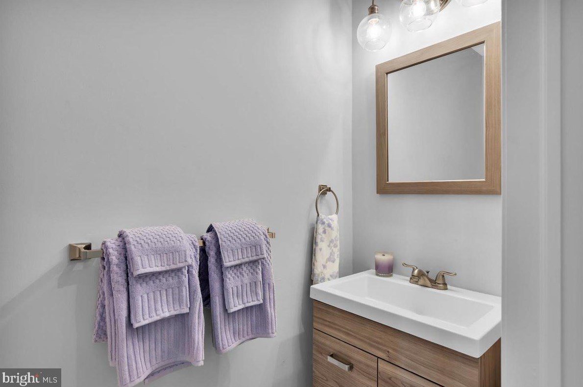 13 Ln Costa Dr, Blenheim NJ 08012-5533 exterior