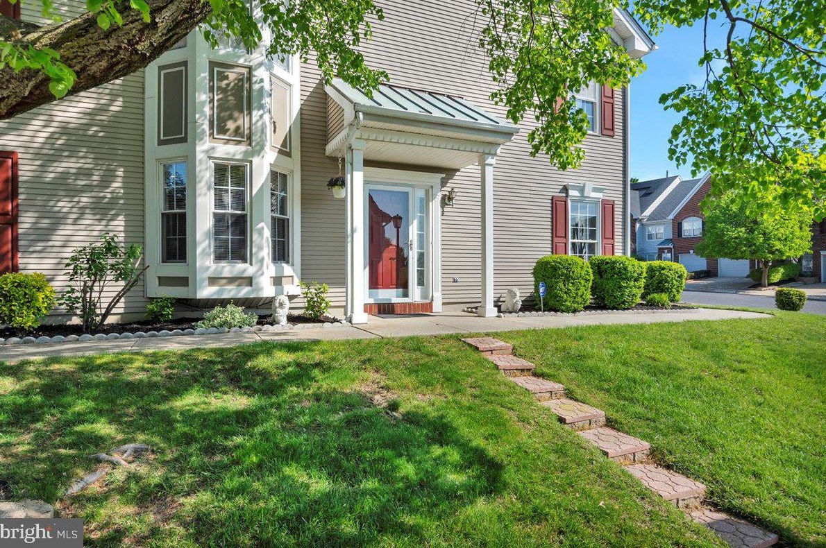 13 La Costa Dr, Blenheim, NJ 08012-5533