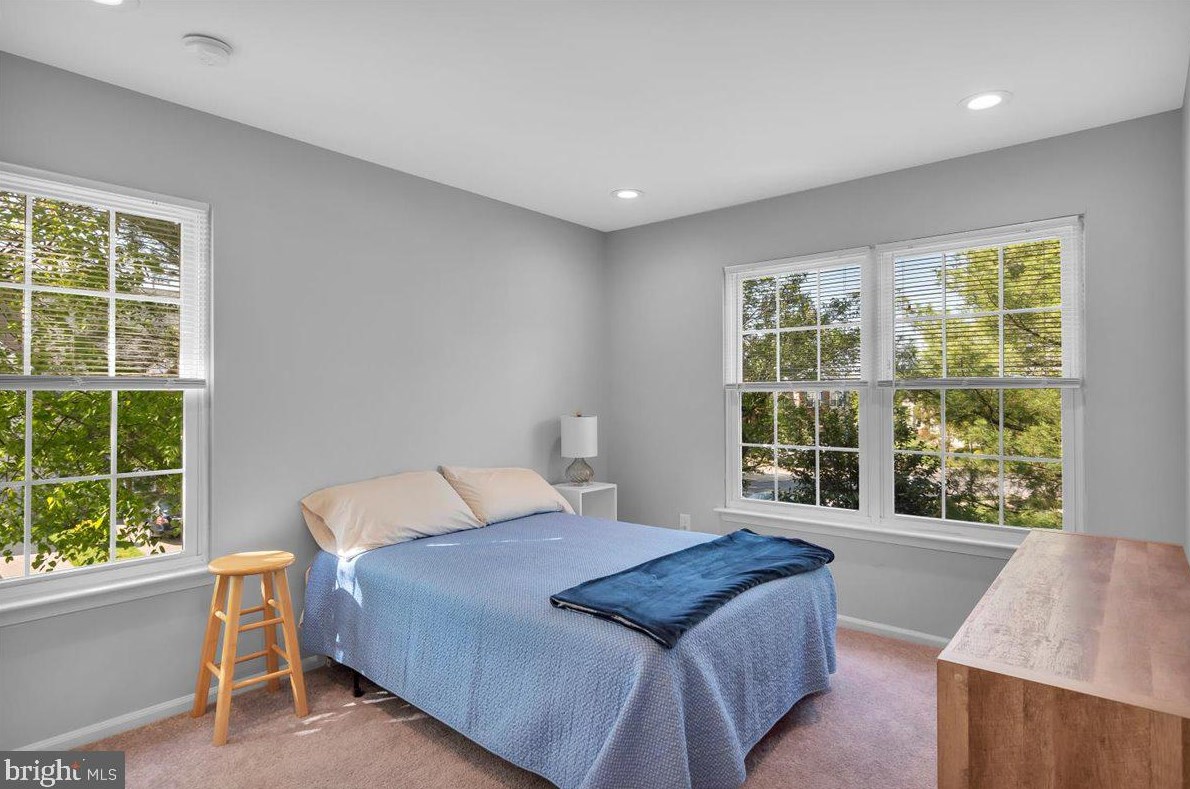 13 Ln Costa Dr, Blenheim NJ 08012-5533 exterior