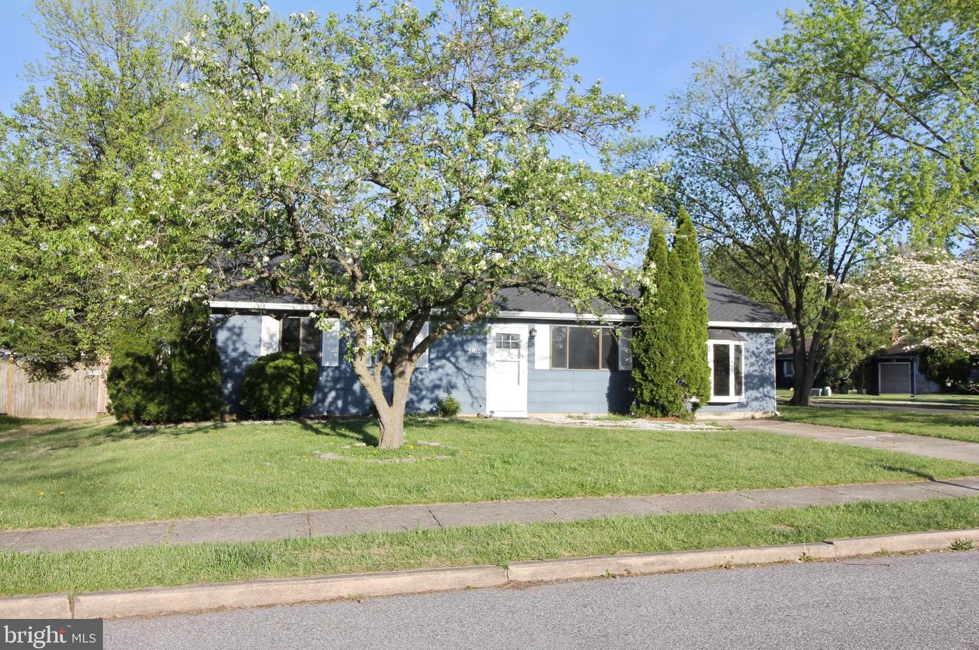1700 Briarwood Dr, Blenheim, NJ 08012-5302