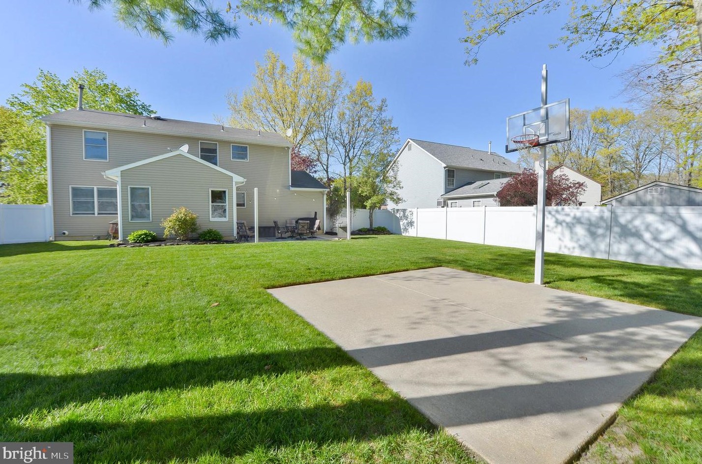 8 Killington Ct, Erial NJ  08081-3230 exterior