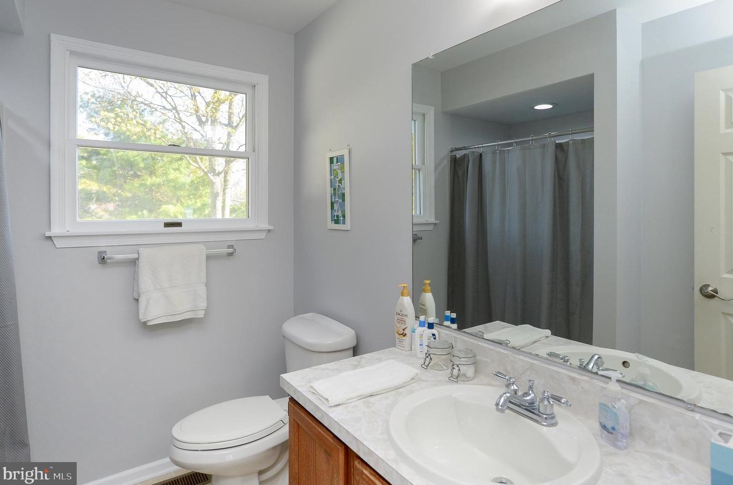 8 Killington Ct, Erial NJ  08081-3229 exterior