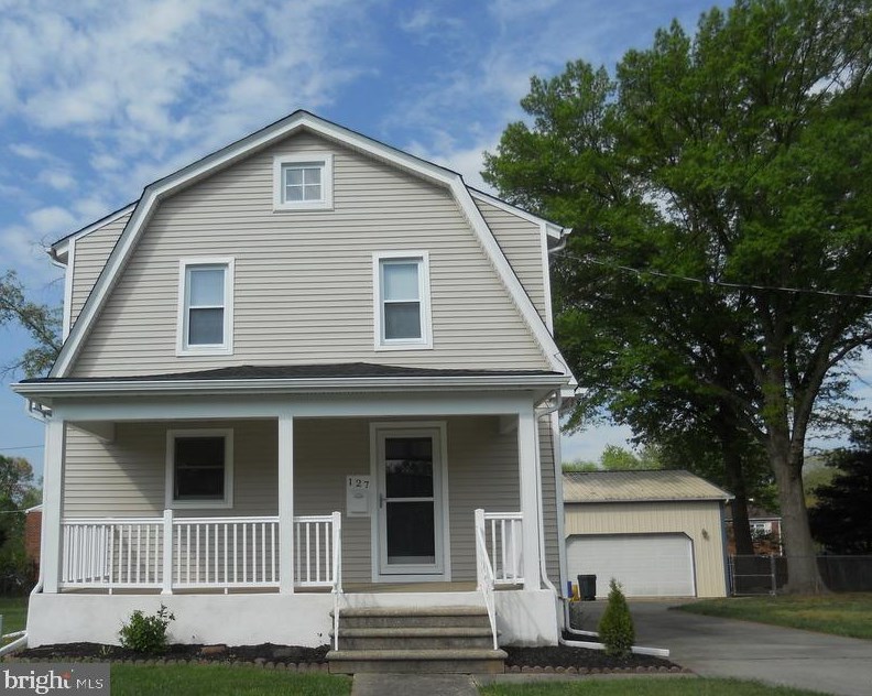 127 Minnetonka Rd, Somerdale, NJ 08083-2720