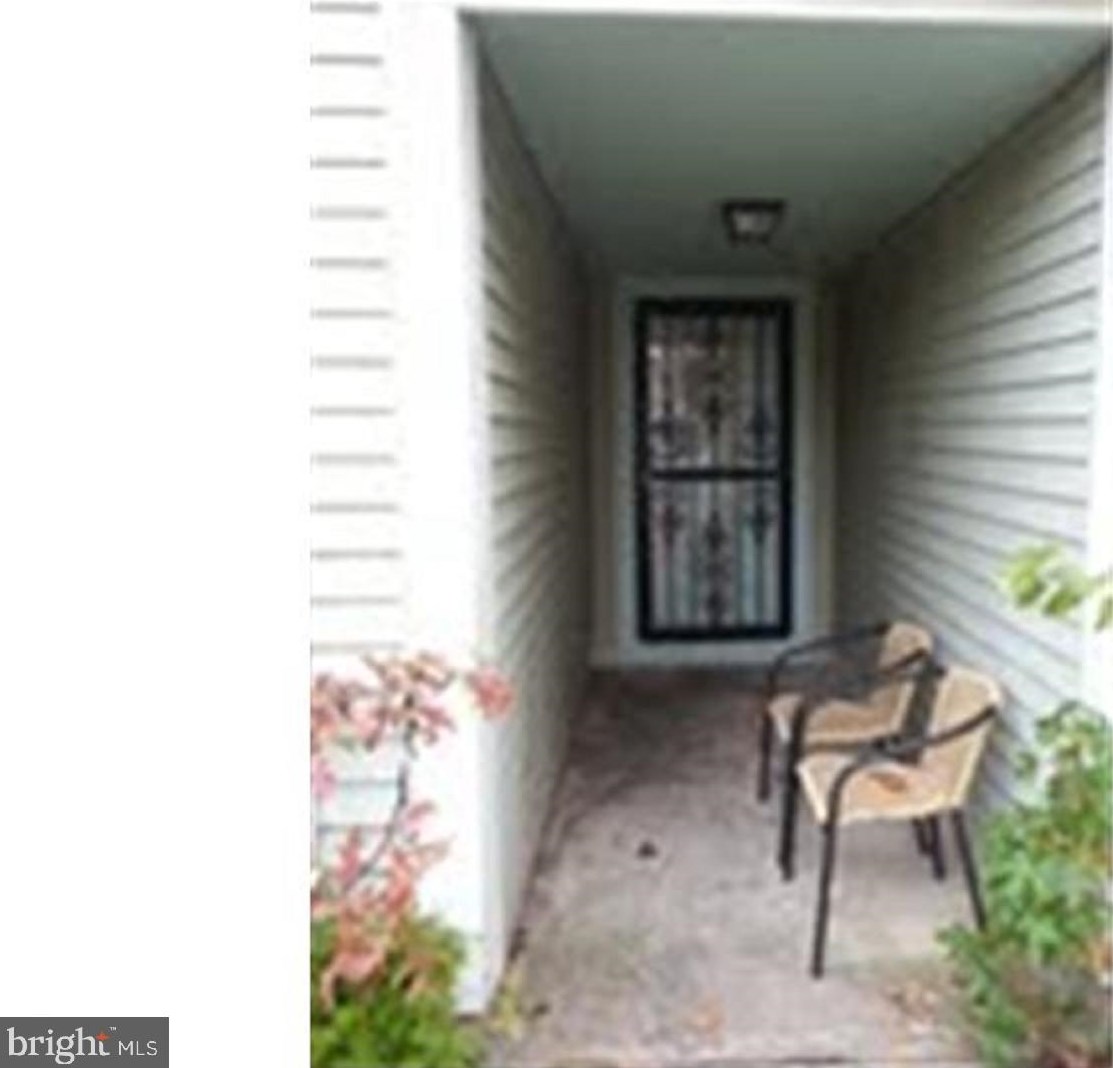 1 Hickory Ct, Erial, NJ 08081-2501