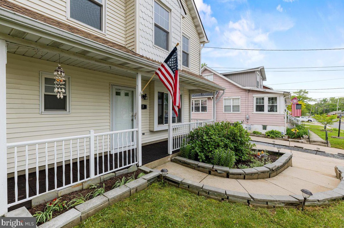 7 Ogg Ave, Somerdale, NJ 08083