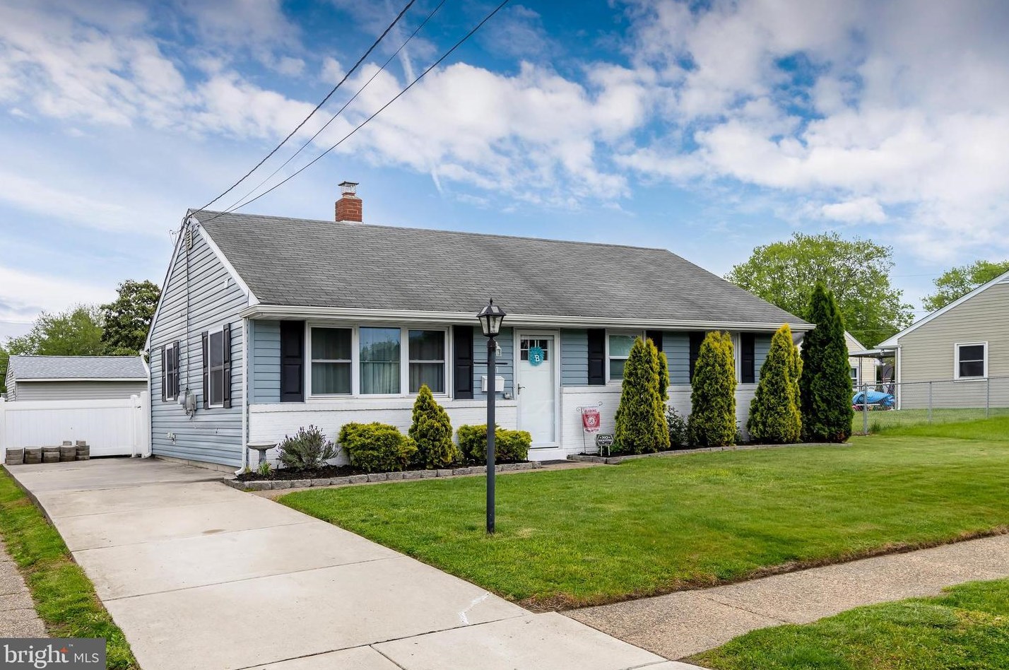 447 Flanders Rd, Gloucester, NJ 08031