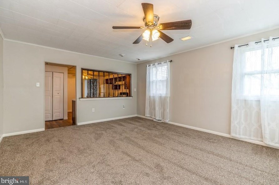 617 Division St, Gloucester NJ 08030-2335 exterior