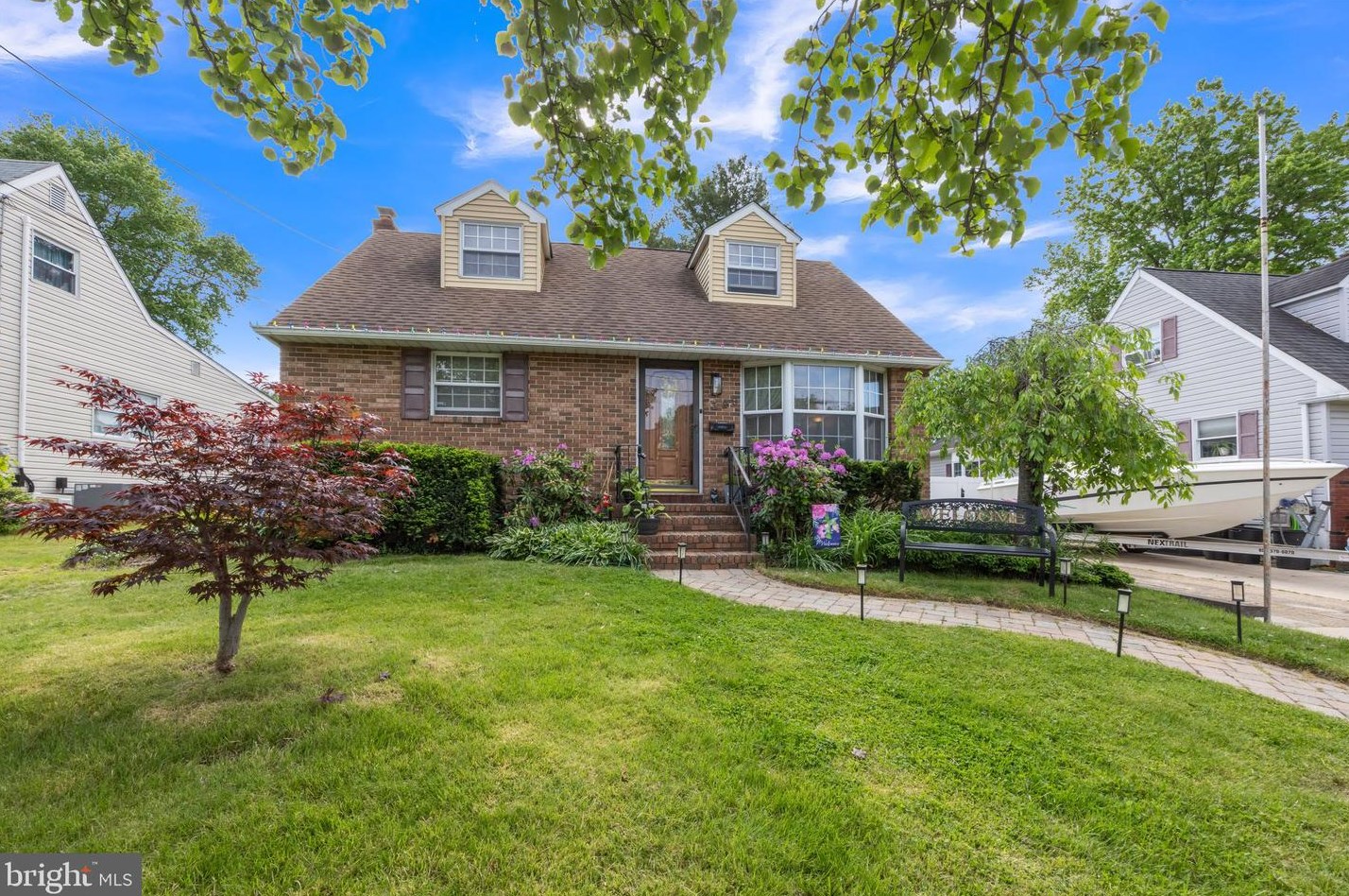 329 Warren Ave, Gloucester, NJ 08031-1754