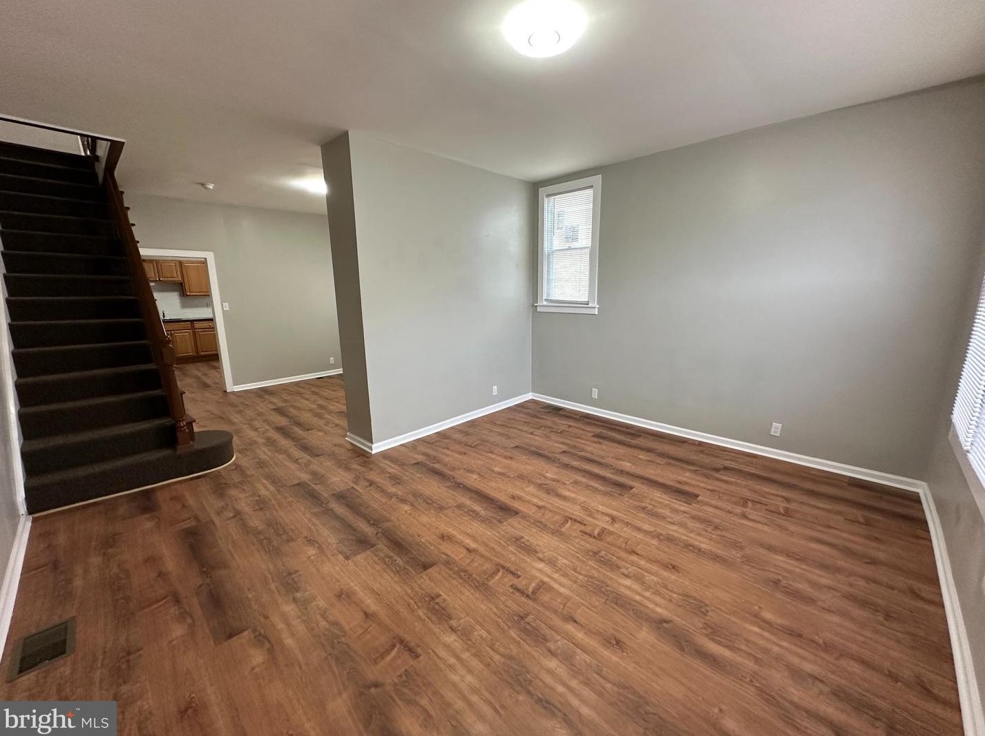 135 N Broadway, Gloucester, NJ 08030