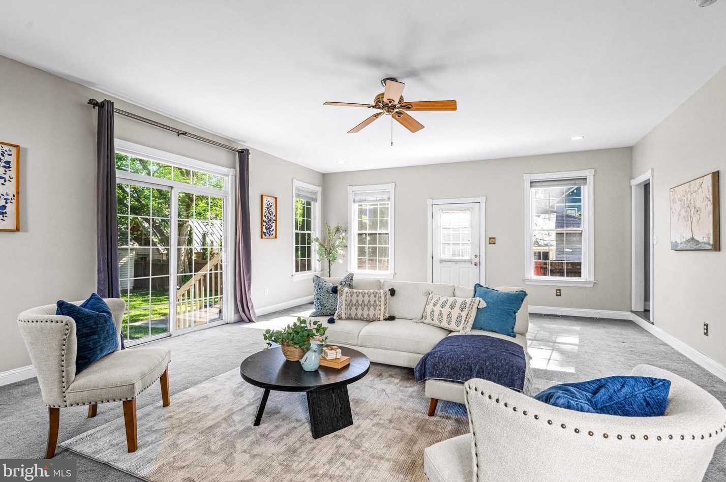 213 Park Ave, Haddonfield NJ 08033-1639 exterior