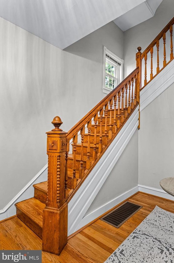 213 Park Ave, Haddonfield NJ 08033-1639 exterior