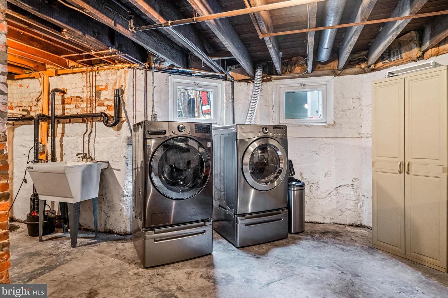 213 Park Ave, Haddonfield NJ 08033-1639 exterior