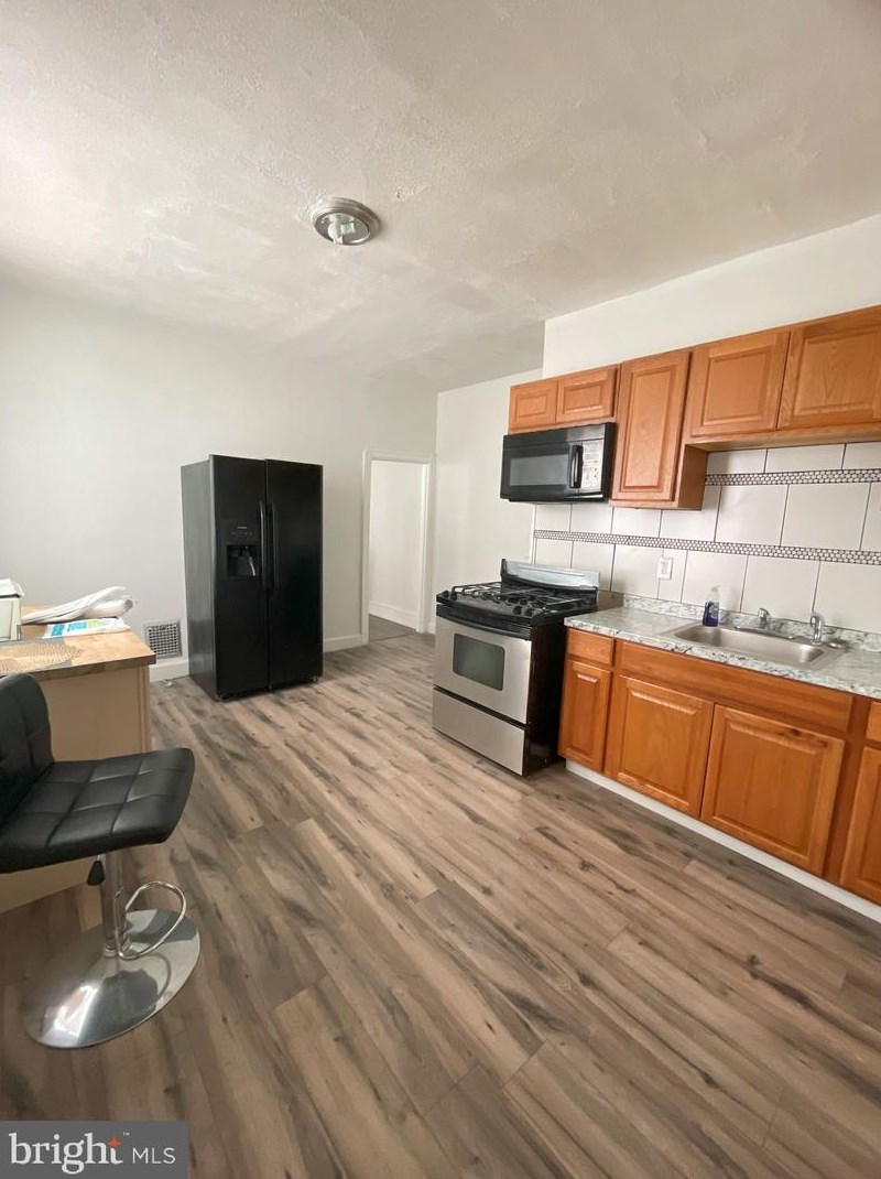 924 N Fourth St, Camden, NJ 08102
