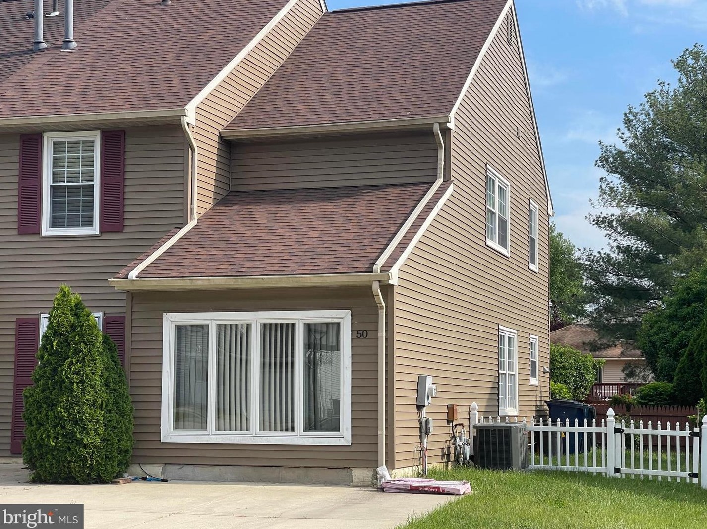 50 Franklin Dr, Franklin Township, NJ 08043