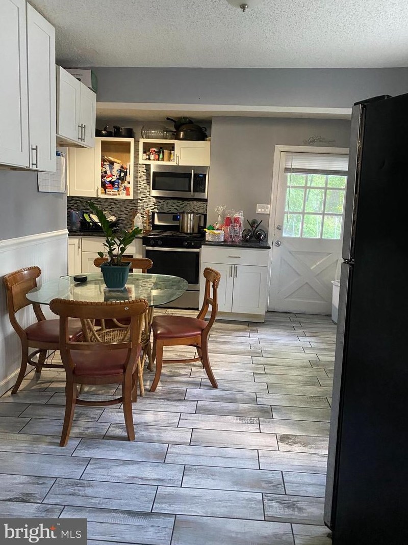 110 Fairview Ave, Somerdale, NJ 08083