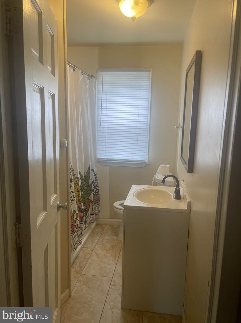 1291 Browning St, Camden NJ 08104-2010 exterior