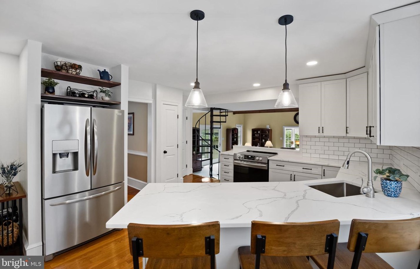 237 Mountwell Ave, Haddonfield NJ 08033-3311 exterior