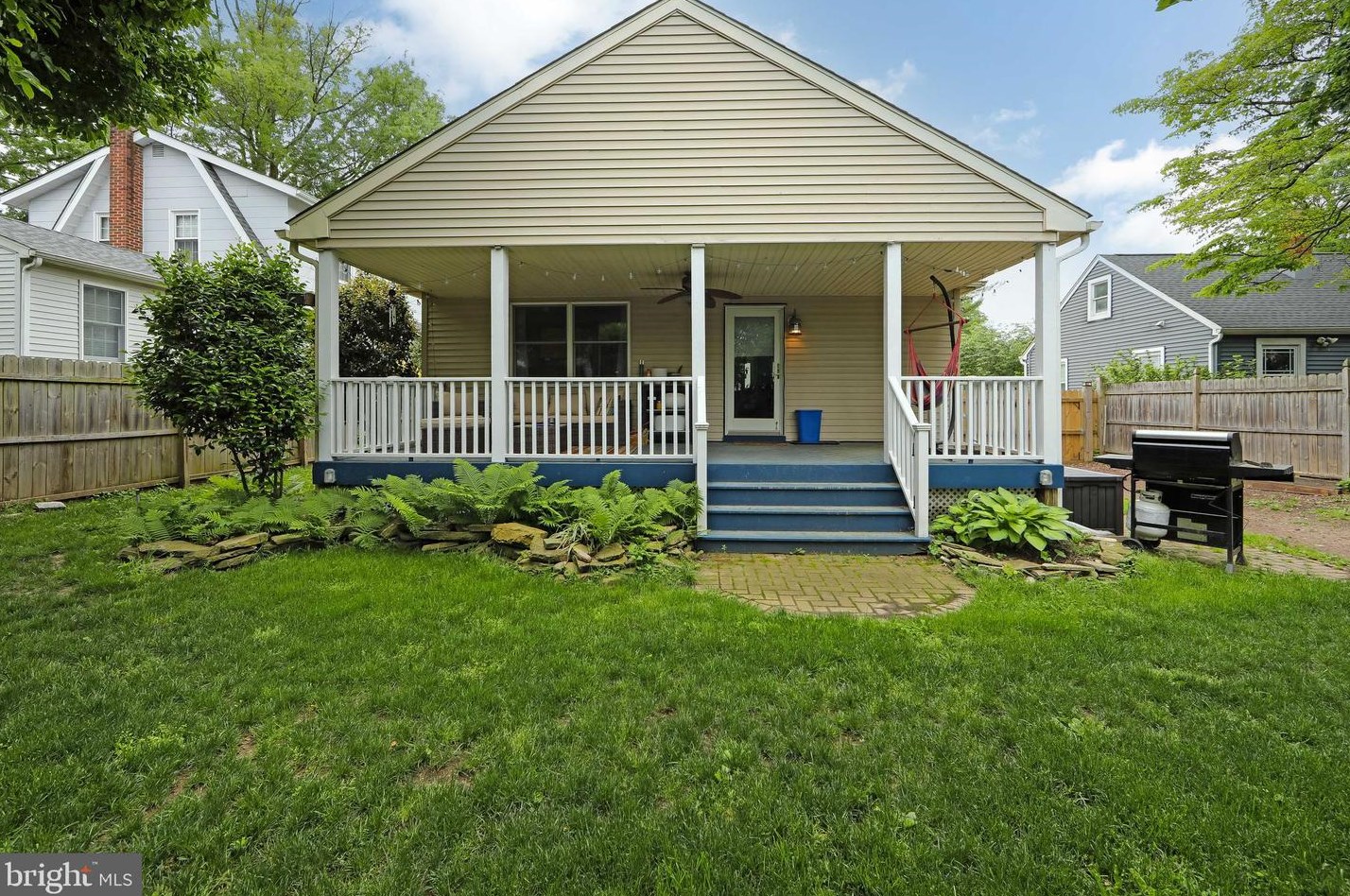 1323 Sylvan Dr, Haddon Heights, NJ 08035