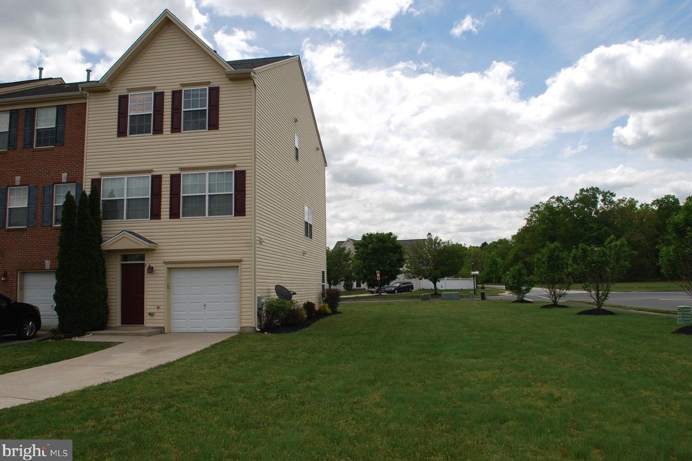 2 Candlestick Ln, Erial, NJ 08081-5695