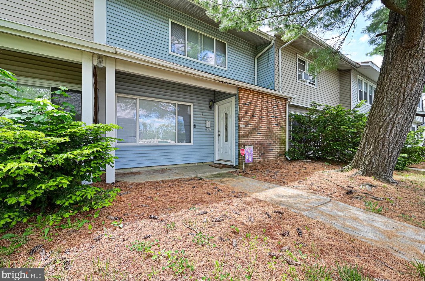 13 Medford Ct, Erial, NJ 08081