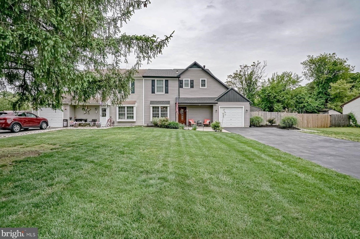 196 Trout Dr, Waterford Township, NJ 08004